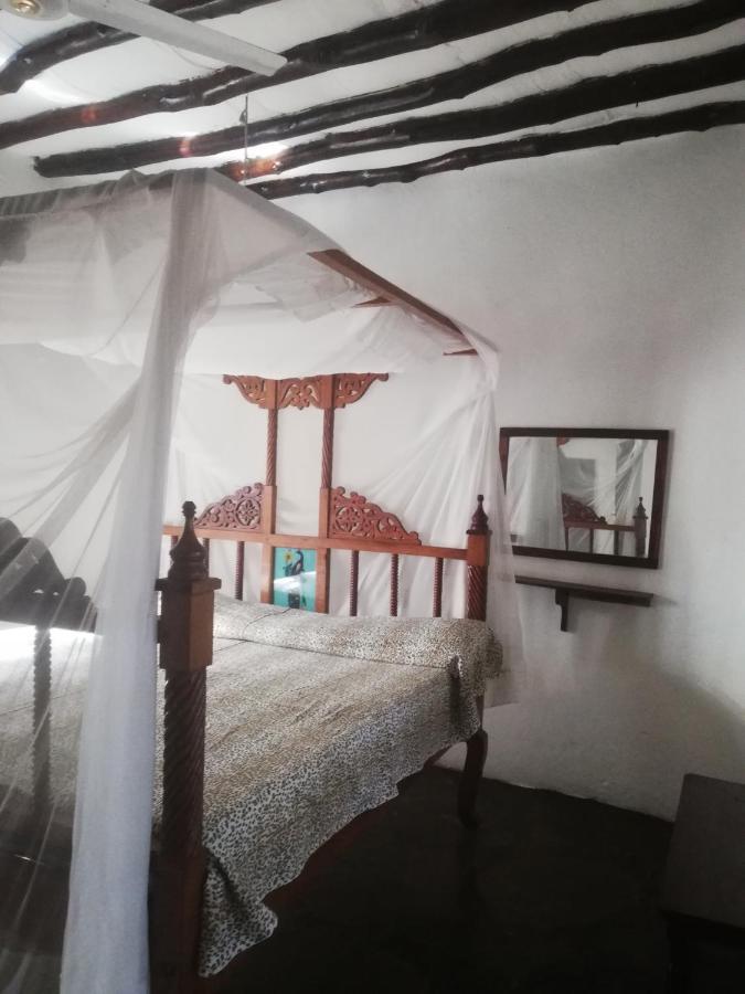 Chiky Villa Watamu Exterior foto